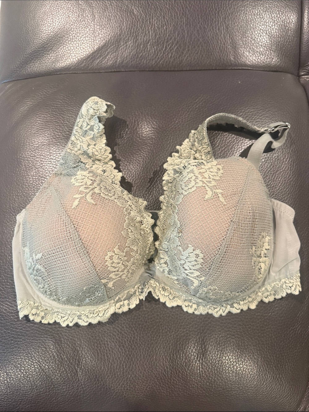 intimissimi Light Sage Green Lace Balconette Bra 36D